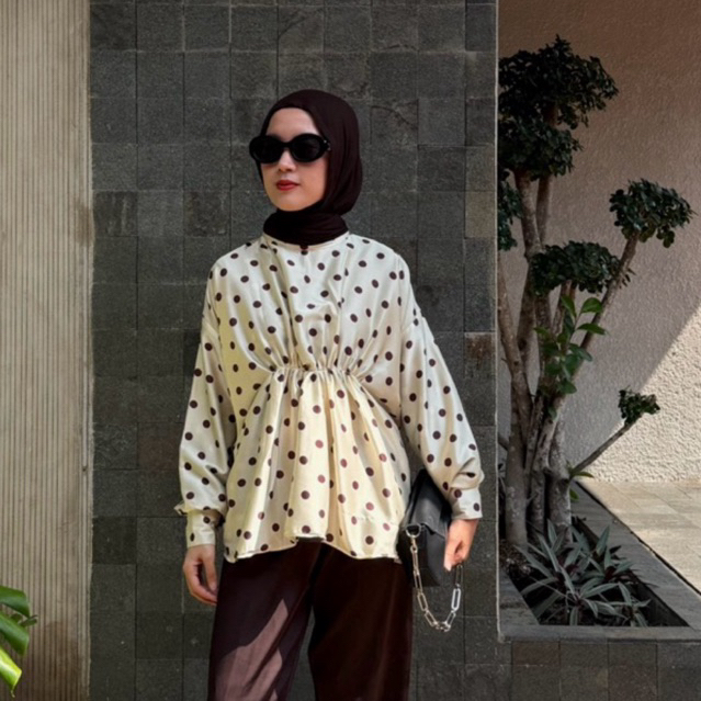 SOOLHA - Liosa Mid Blouse | Blouse Polka outfit wanita chic & feminime new product