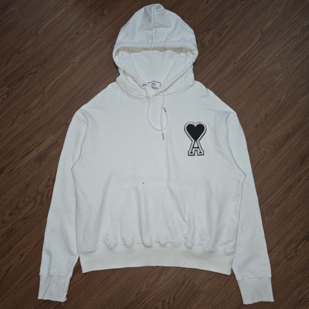 AMI PARIS HODDIE