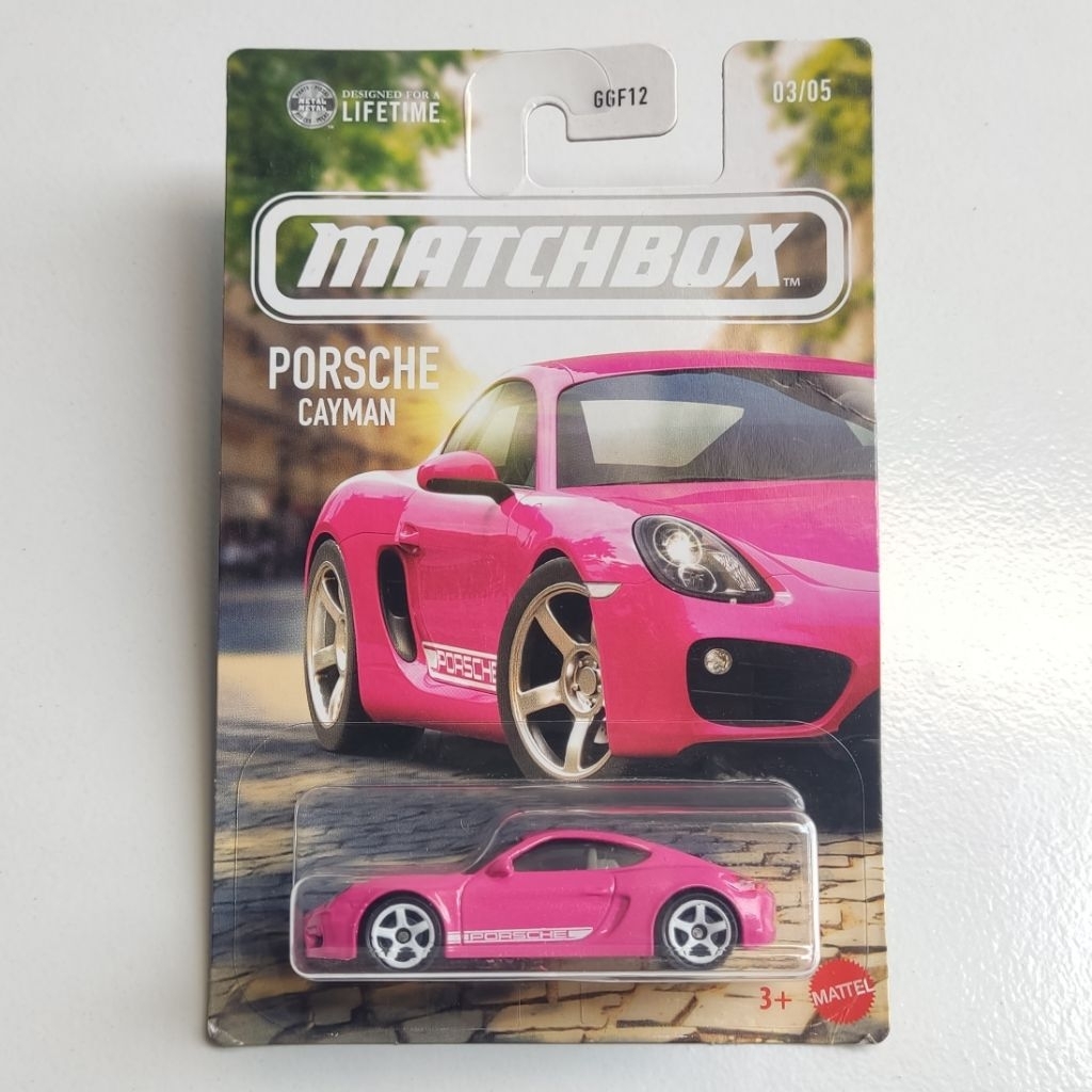 Matchbox Porsche Cayman Pink Skala 1:64 - MBX SERIES