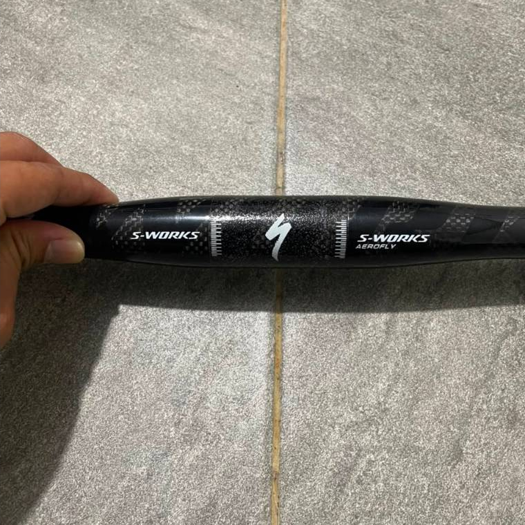 Handle Bar Stang Sepeda Gunung / Mountain Bike MTB Carbon Super Ringan Merk S-Works