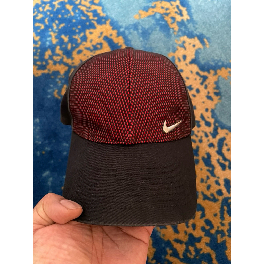 Topi Vintage Nike Air Max 97 Hat Black and Red Preloved