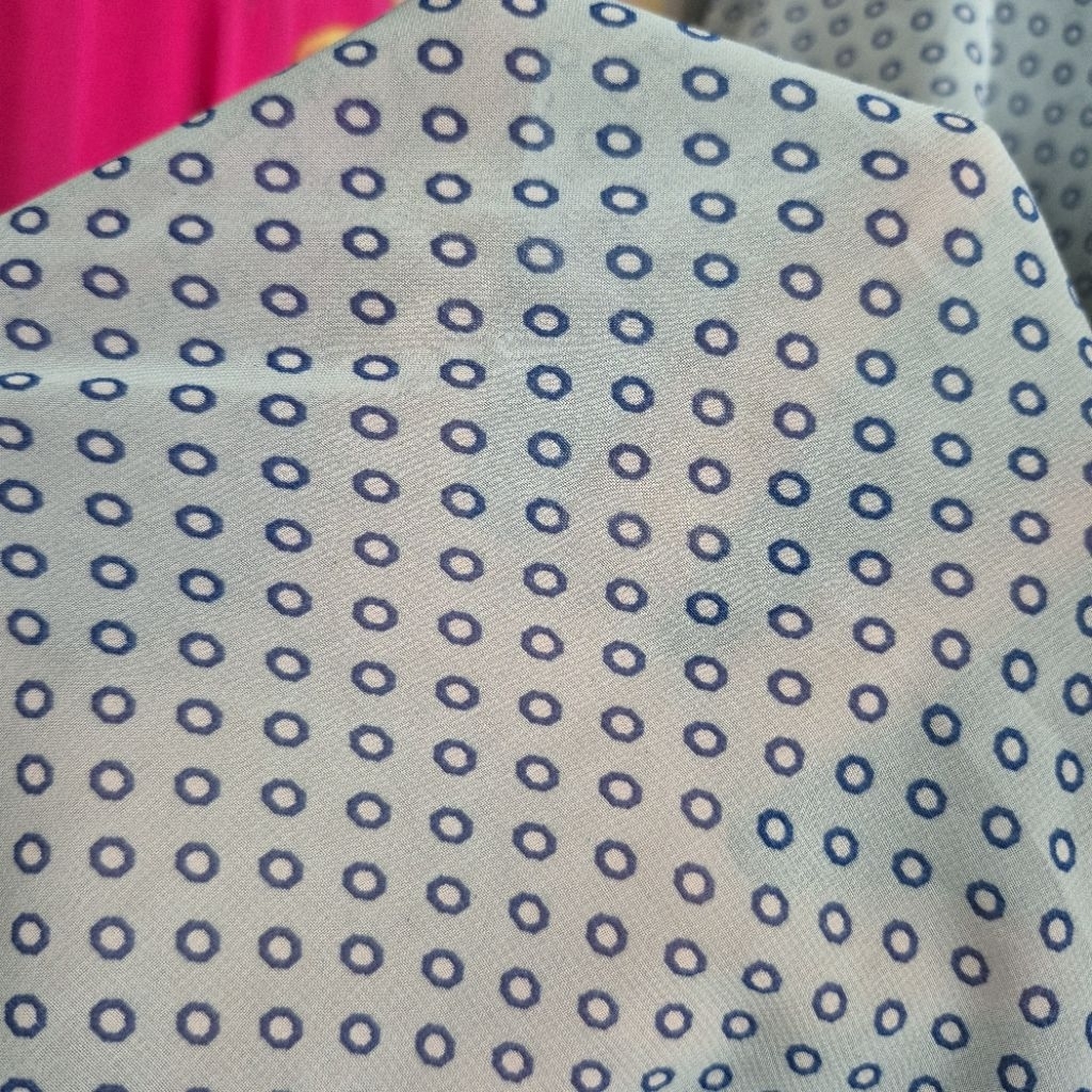 kain ceruti motif-kain ceruty babydol motif polkadot premium-kain ceruti motif polkadot premium