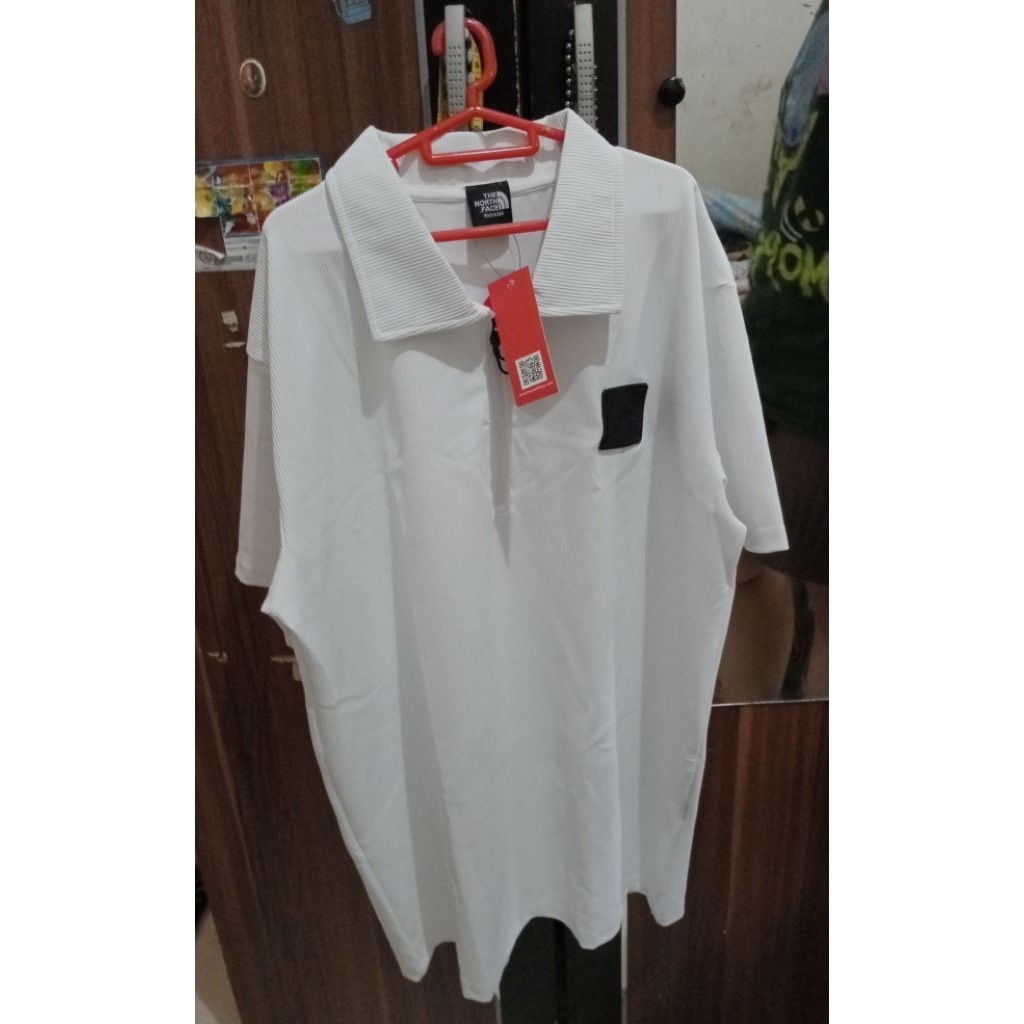 Kaos Putih TNF Baru