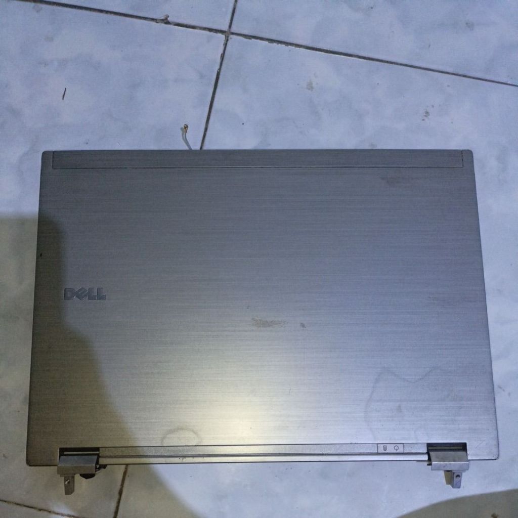 casing belakang lcd dell e6410 (tanpa frame lcd)