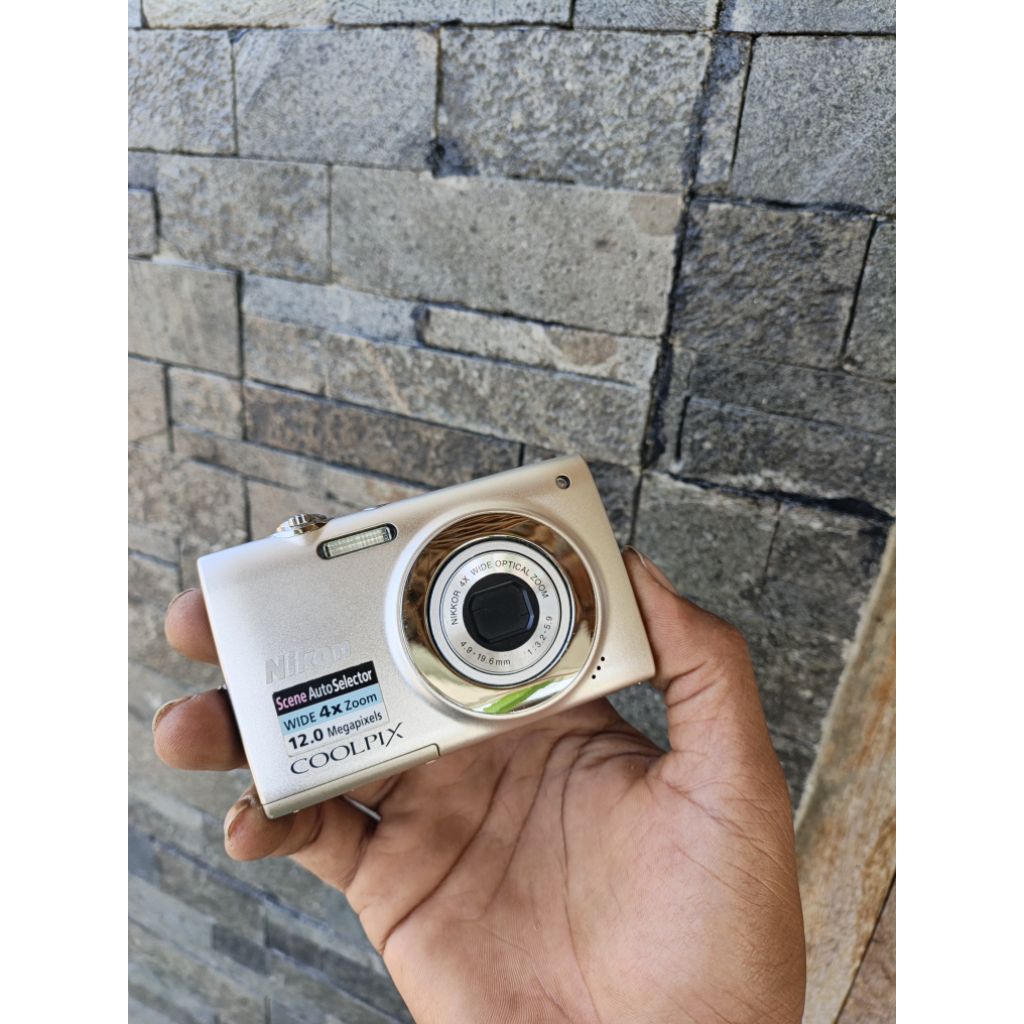 Nikon Coolpix s2500