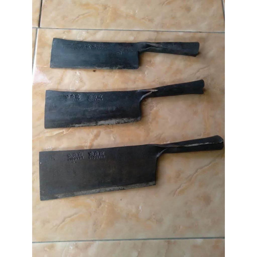 pisau daging dan tulang