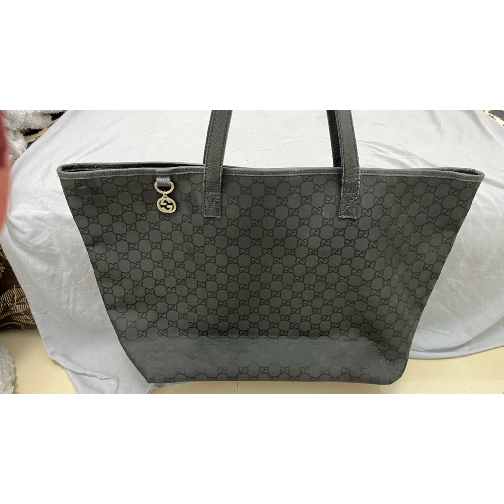 Gucci GG monogram canvas tote bag. Tas gucong totebag, tas branded, tas second, tas PL