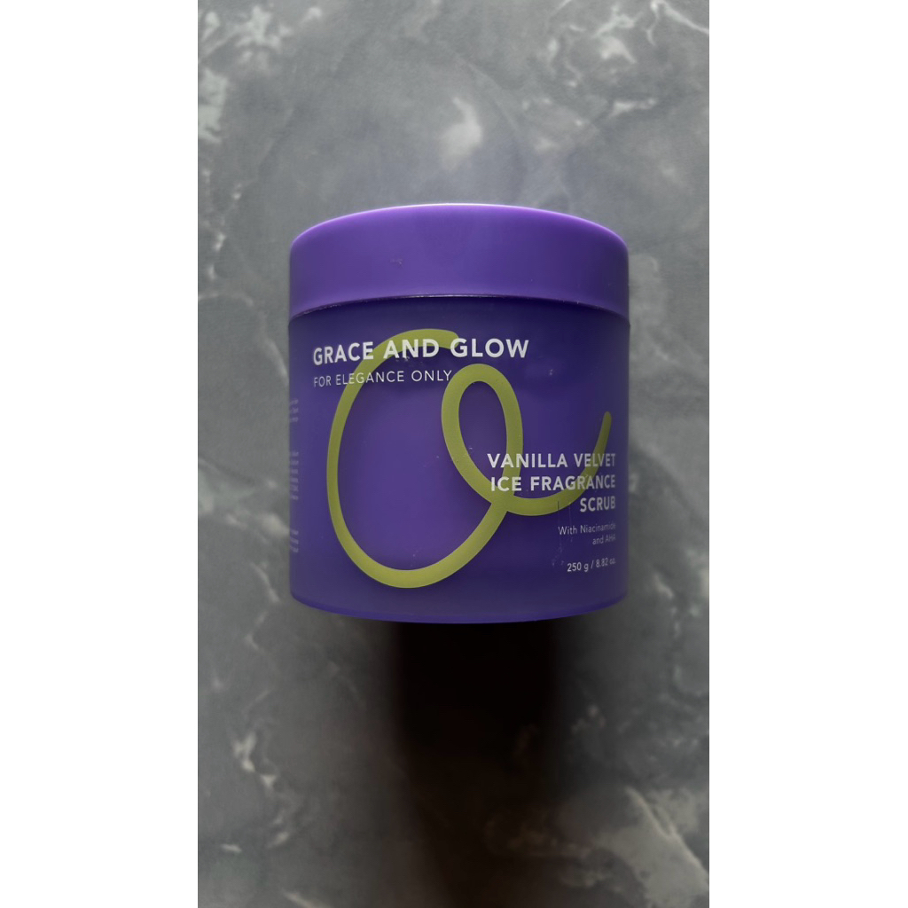 GRACE AND GLOW BODY SCRUB