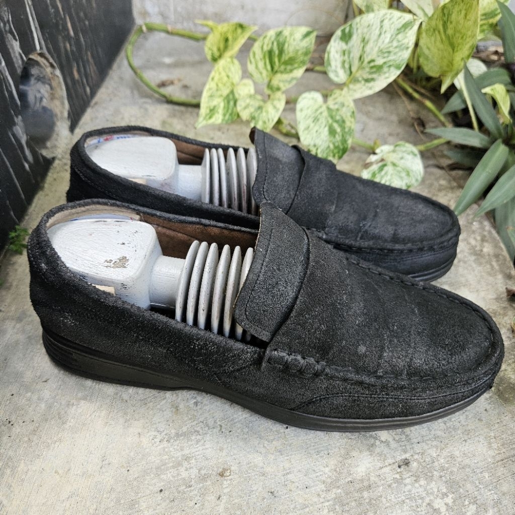 sepatu kasual second everbest size 43(28cm)