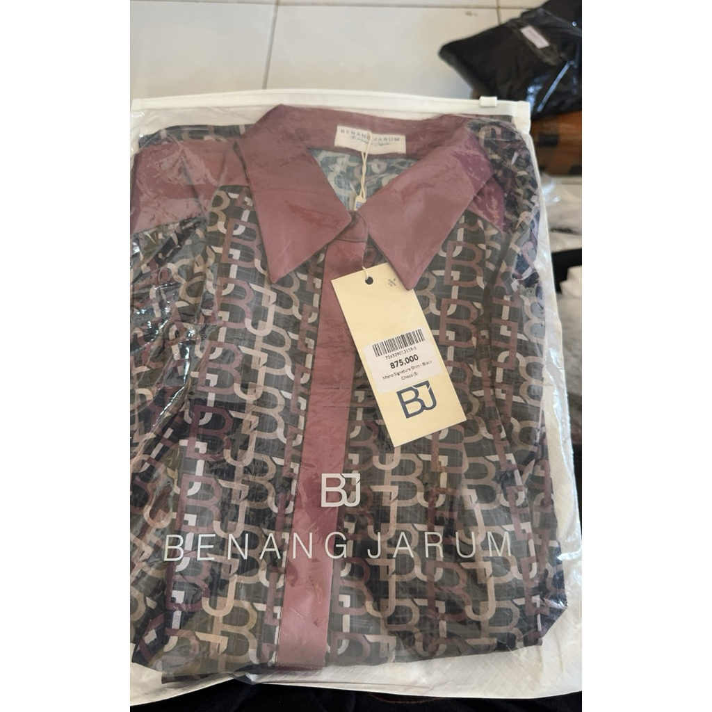 monogram benang jarum