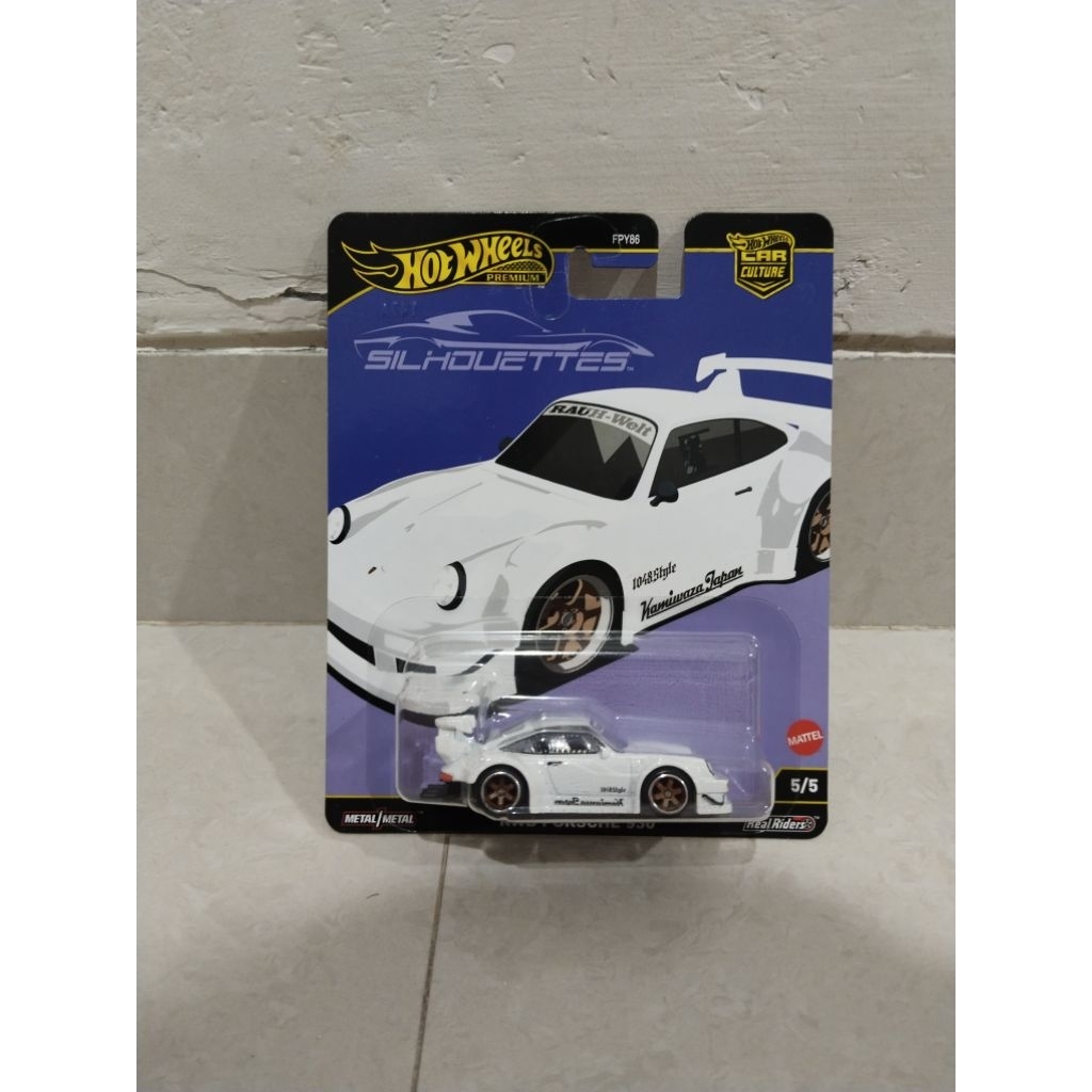 Hotwheels porsche rwb putih