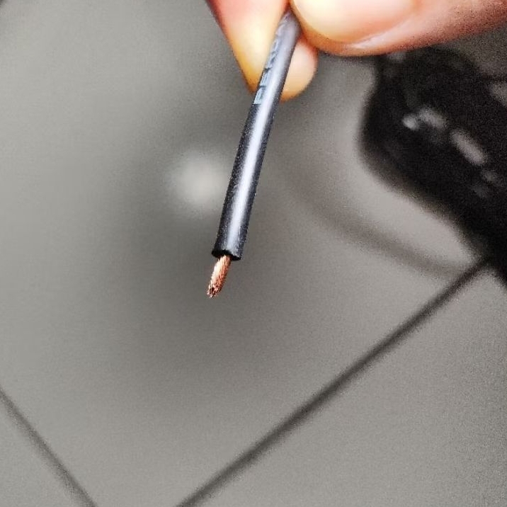 Kabel AWG 14 warna hitam