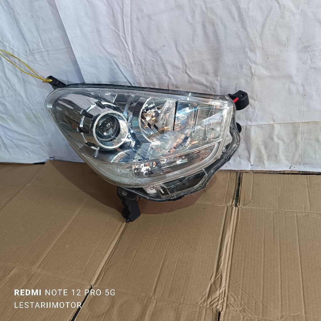 HEADLAMP LAMPU DEPAN DAIHATSU SIRION 2011 2012 2013 2014 ORIGINAL
