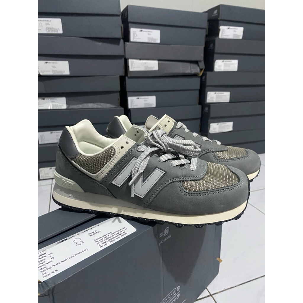 Sepatu New Balance 574 BNIB Resmi