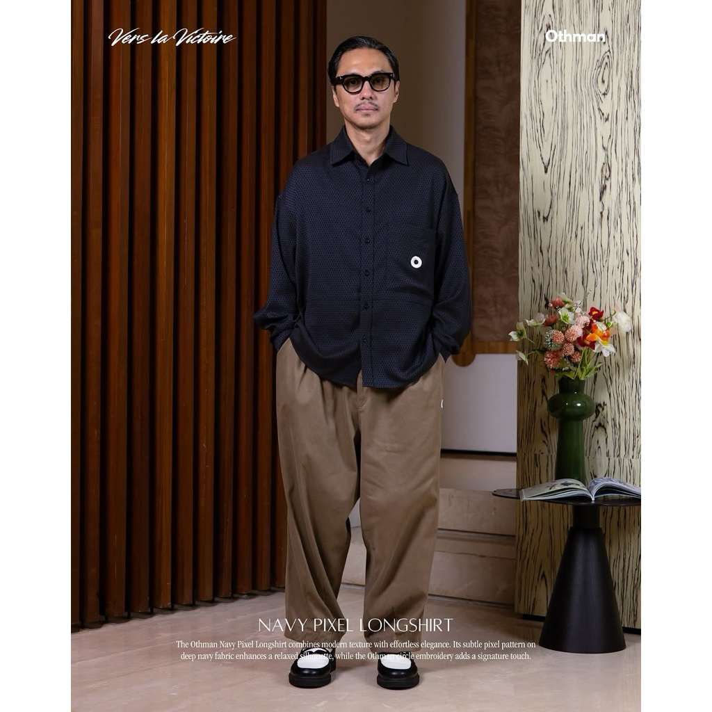 othman navy pixel longshirt