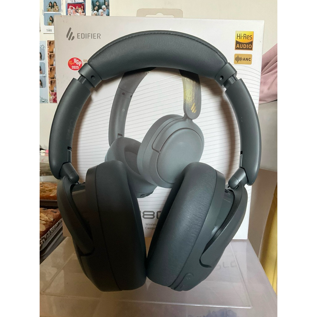 Edifier W800BT pro headphone, earphone