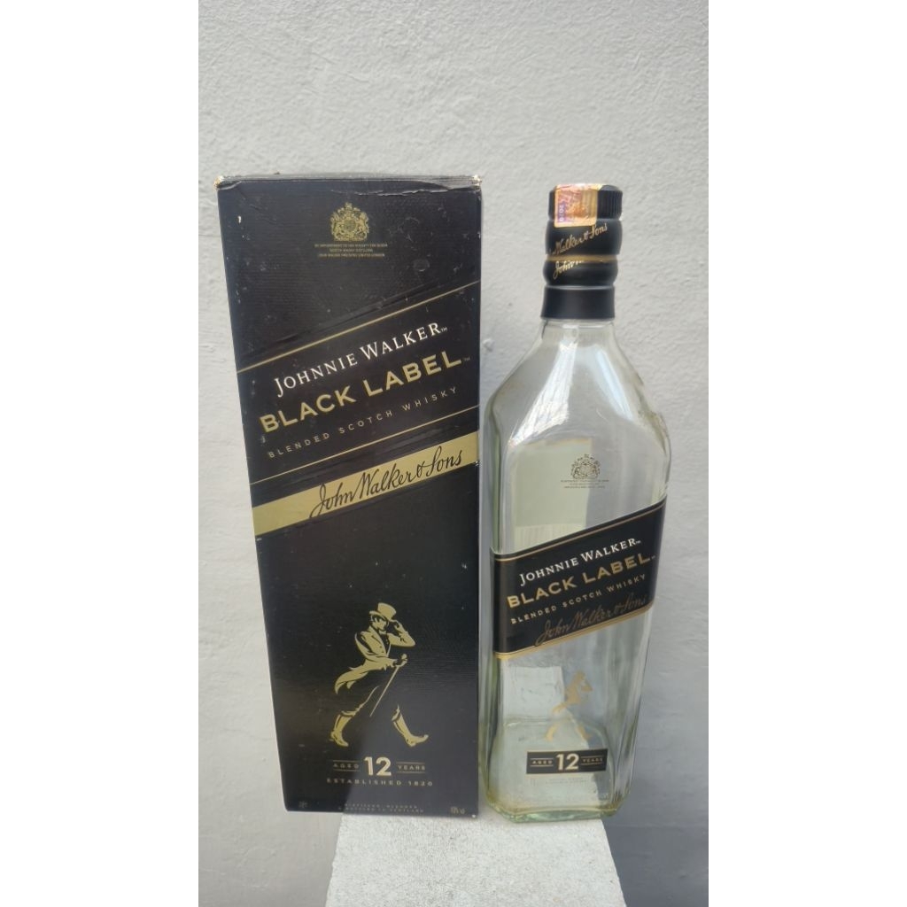 Botol bekas miras Johnnie Walker Black Label 1 liter