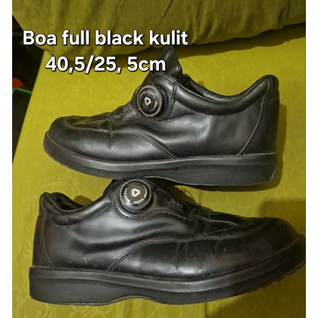 boa full black kulit size 40,5