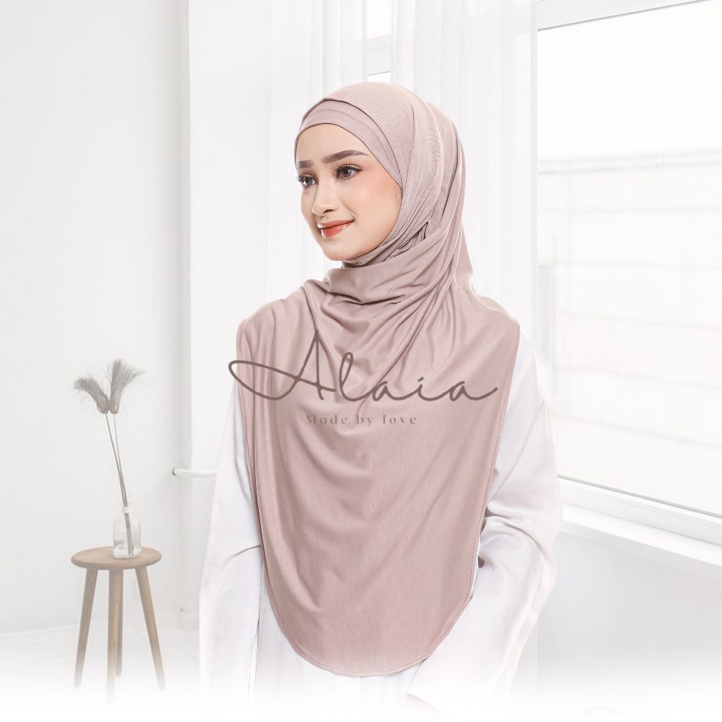 ALAIA.DAILY - Hijab Instan Jisoo Plus Inner 2in1 Kaos Rayon Super Airflow Premium I Bergo Huma Size 