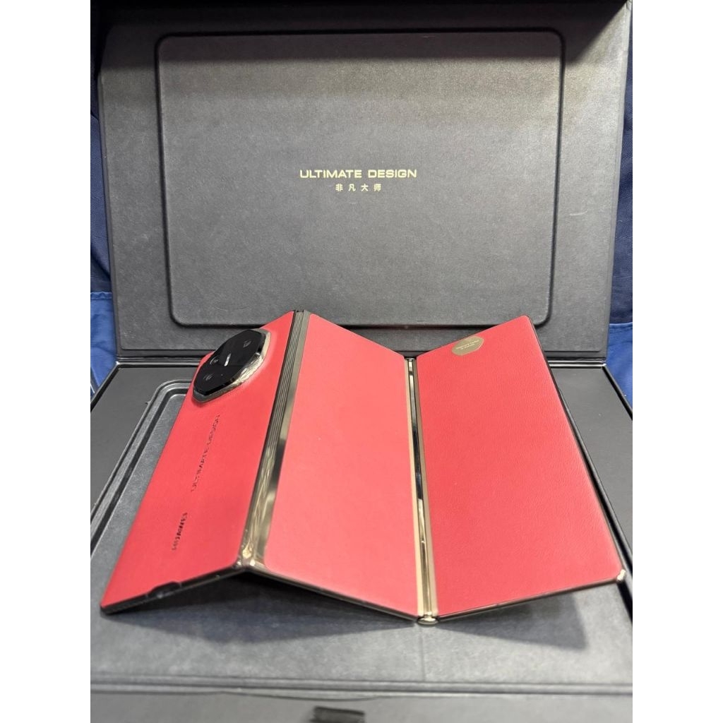Huawei Mate XT Ultimate Design 16G/1Tb Red Rom china