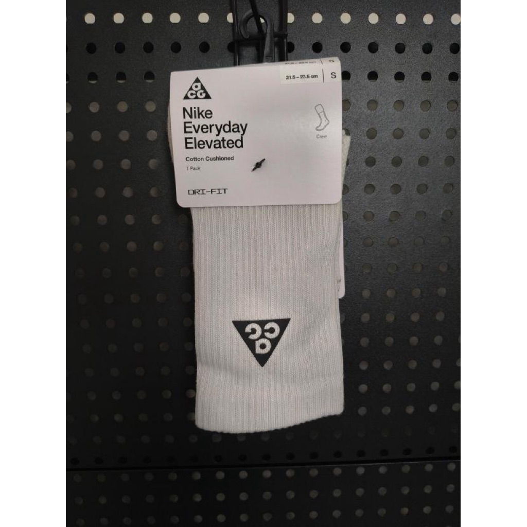 Kaos Kaki Nike ACG