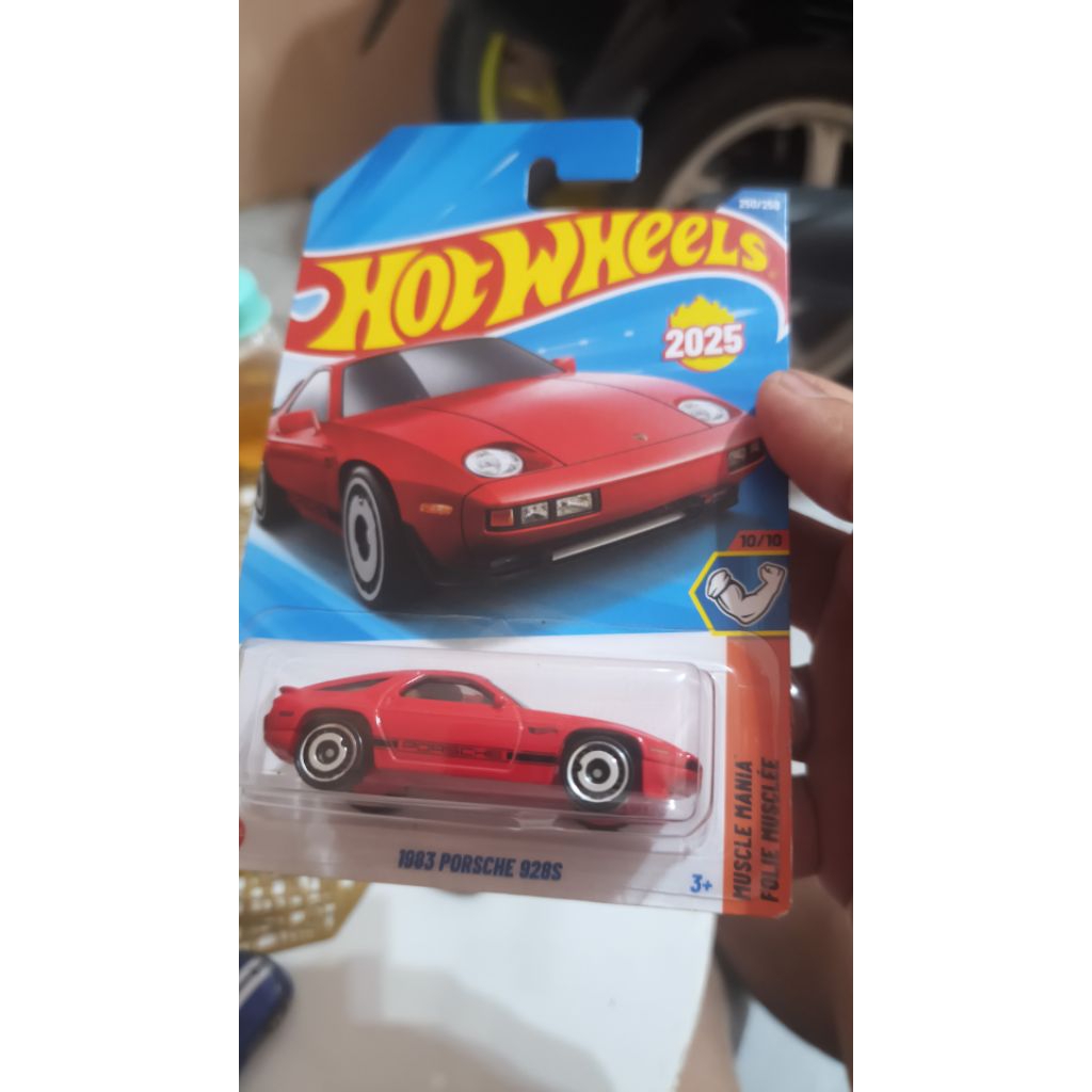 hotwheels Porsche 1982 928s
