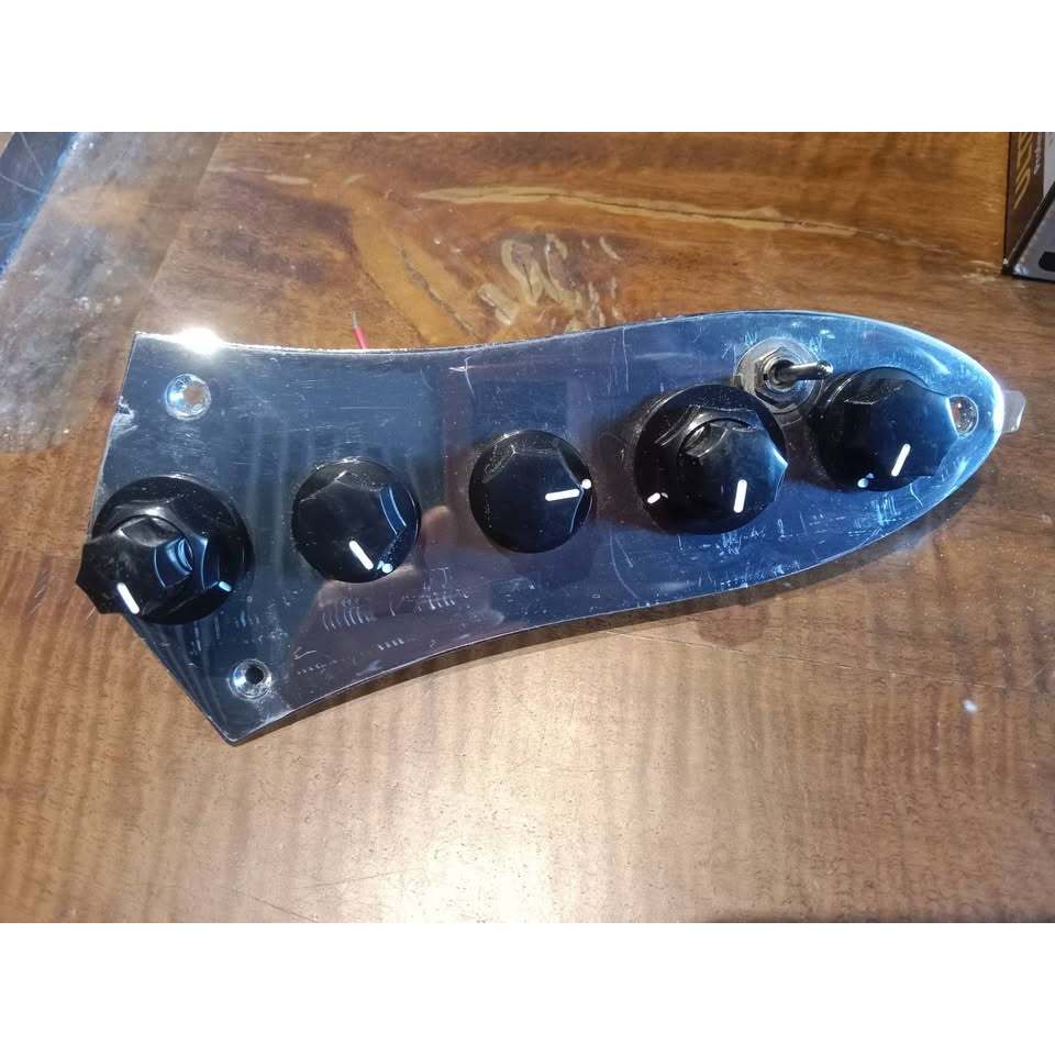 Sire marcus Miller V7 Bass Pream Original