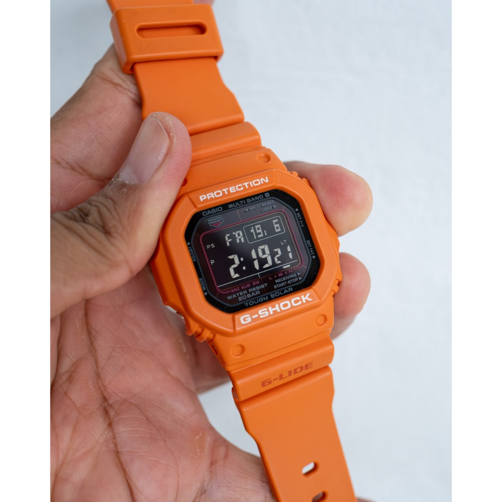 G-Shock GW M5610U negative display