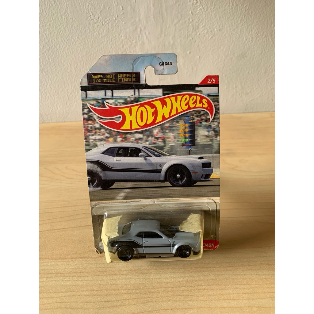 hot wheels 18 dodge challenger srt demon abu