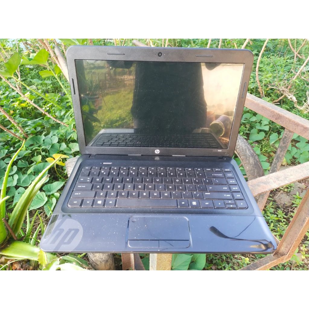 Laptop HP 1000 Processor AMD A4-3330MX