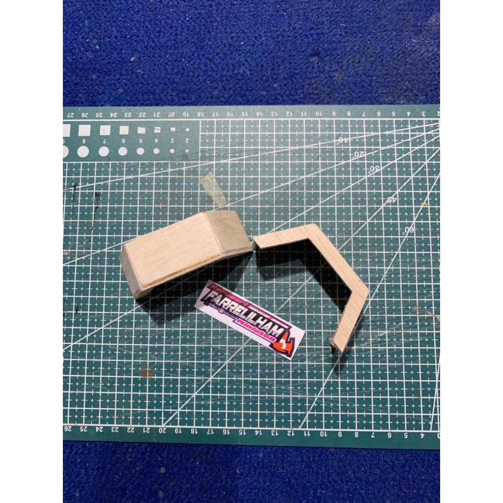 Slebor miniatur truk dump plastik