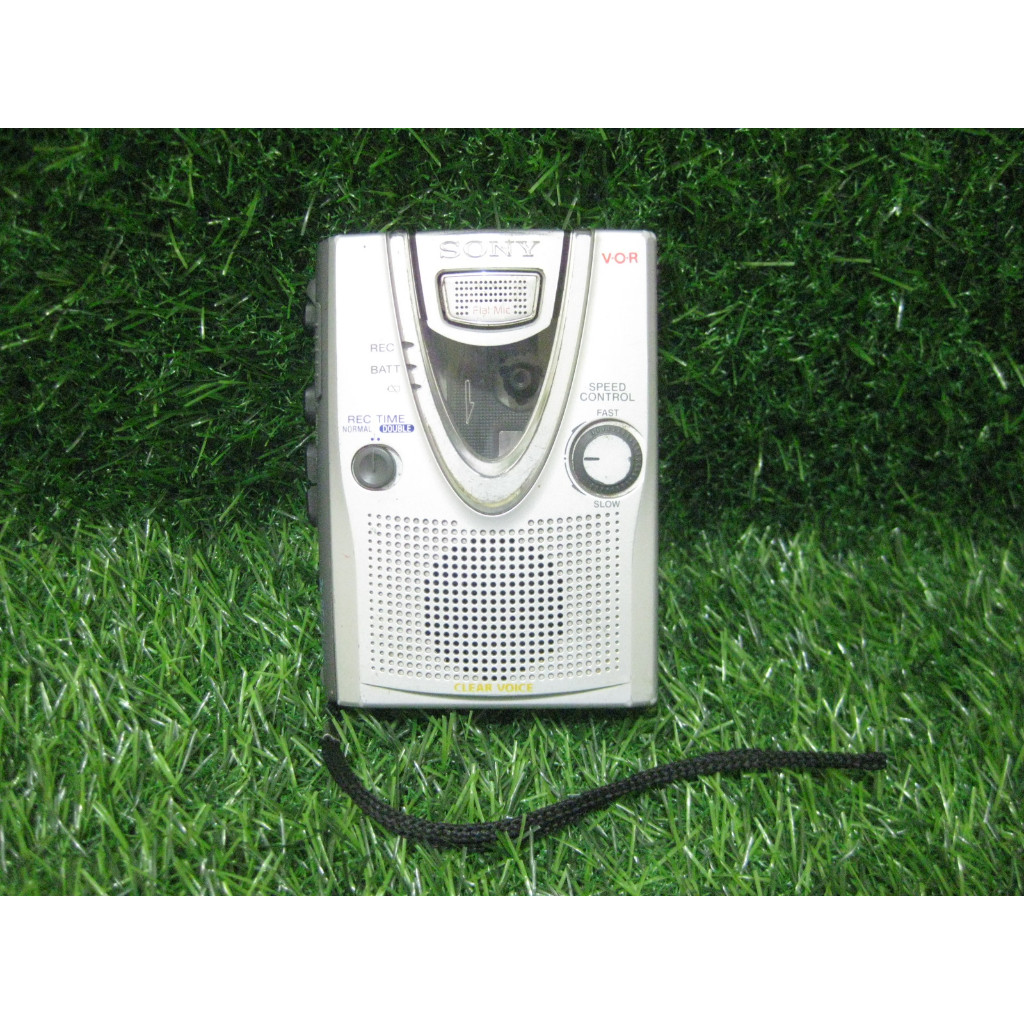 Walkman Sony TCM-400DV pemutar kaset
