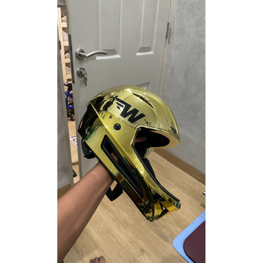 helm pushbike second