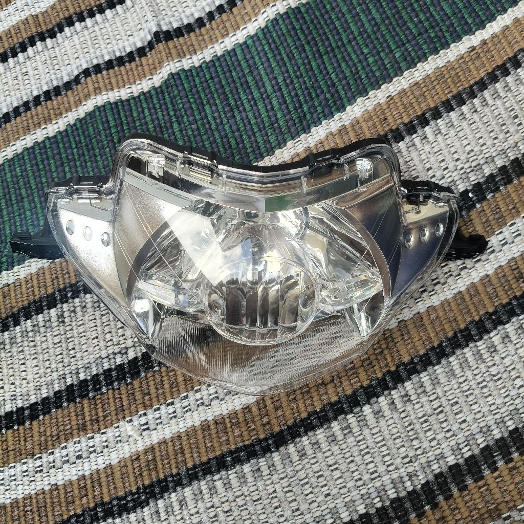 Reflektor Lampu Depan Supra X 125 Old Lama 2005 2006 2007 2008 Original Honda AHM Stanley Headlamp A