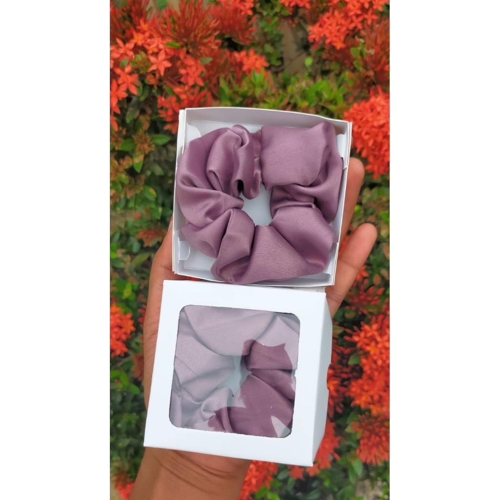scrunchie/souvenir/scrunchieSouvenirMurahBermanfaat/Souvenir/Gift