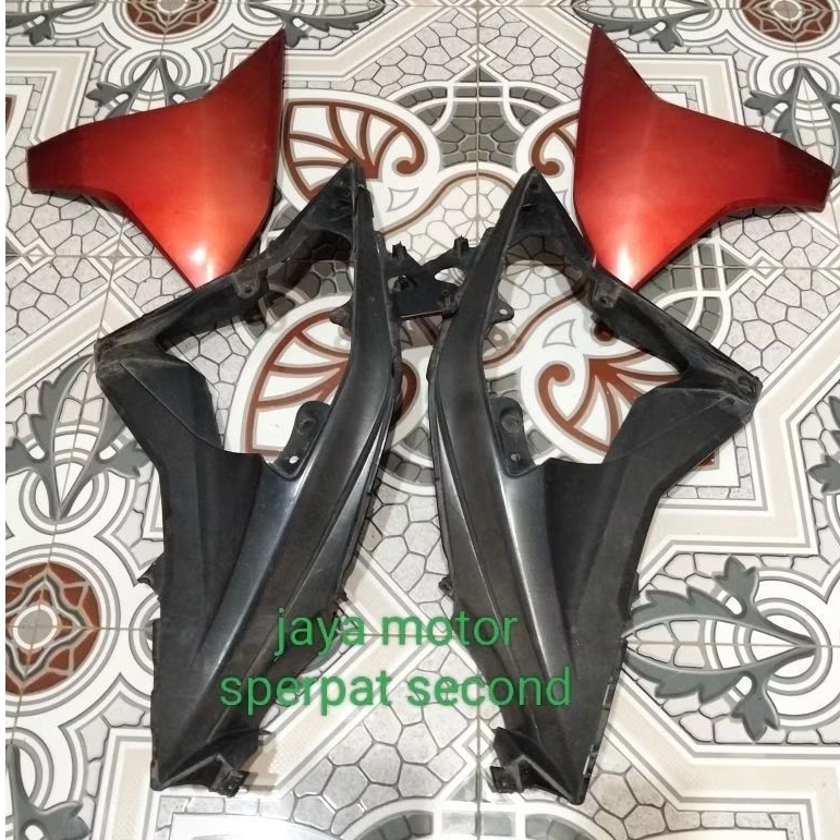 cover body sayap.satu set.Honda cs1(kwc)kanan/kiri/second