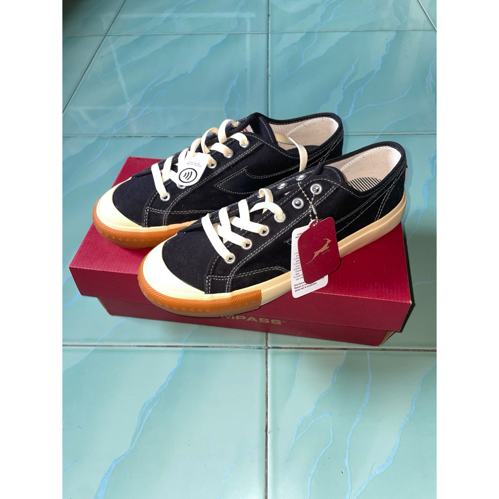 Compass Gazelle Low