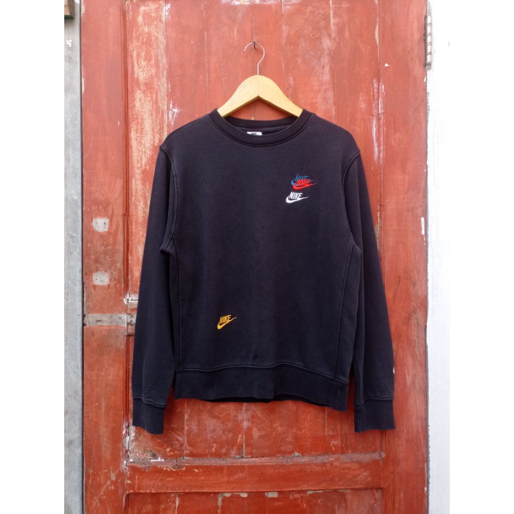 crewneck nike seven swoosh second