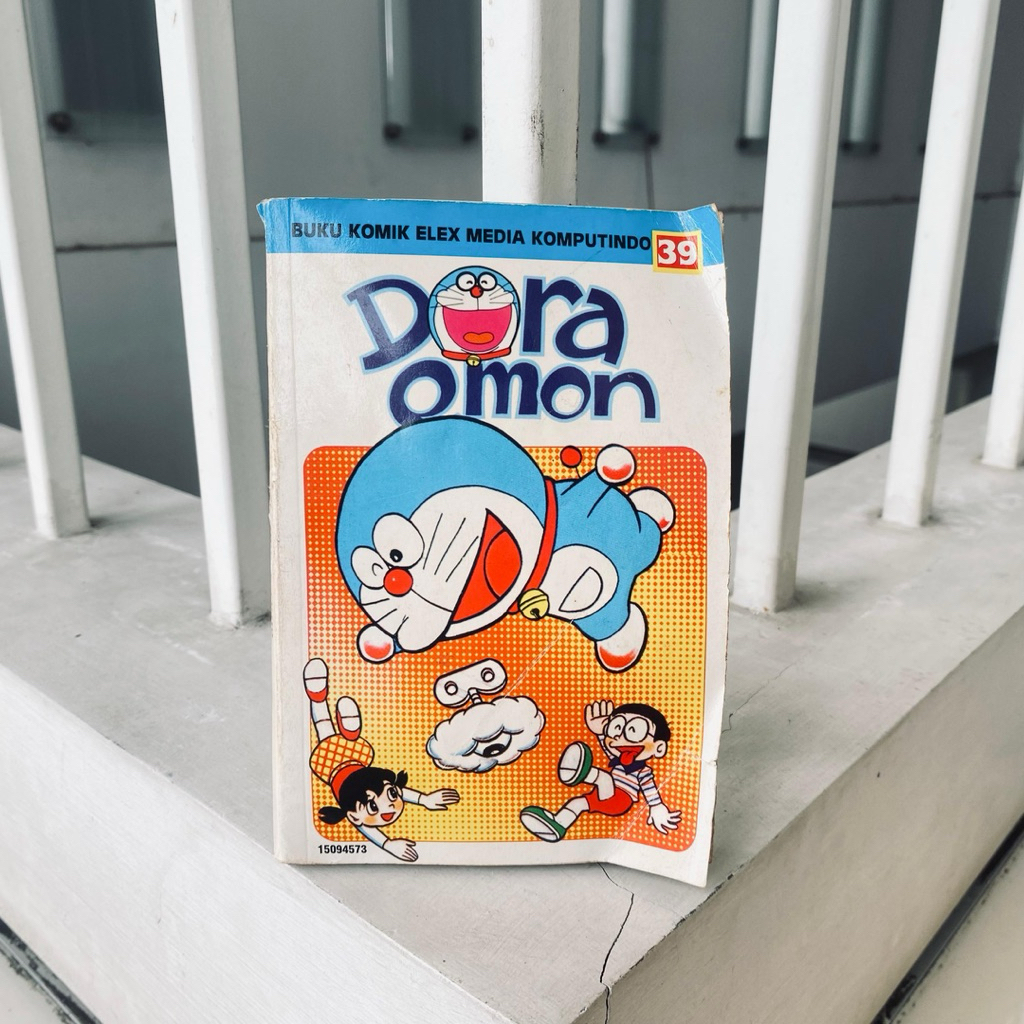 Komik Doraemon "Doraemon Volume 39" - preloved