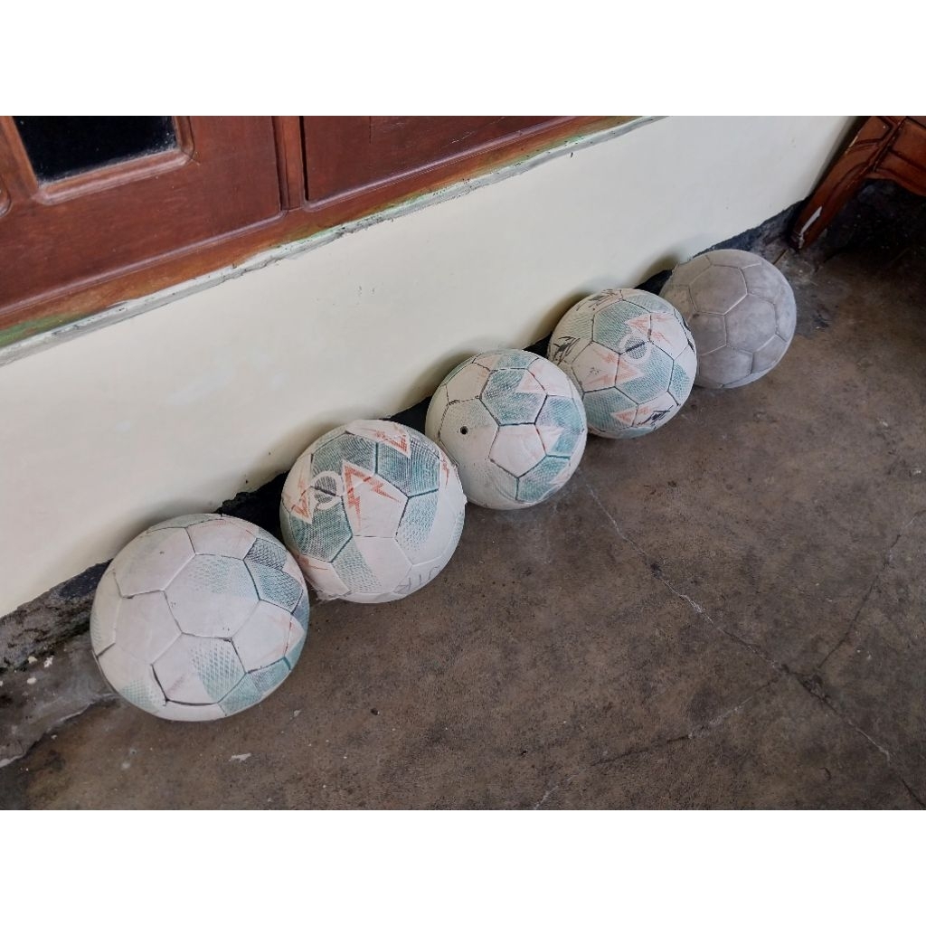 BOLA FUTSAL ORTUSEIGHT