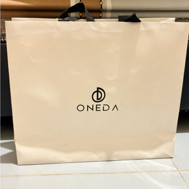 Preloved Paperbag oneda