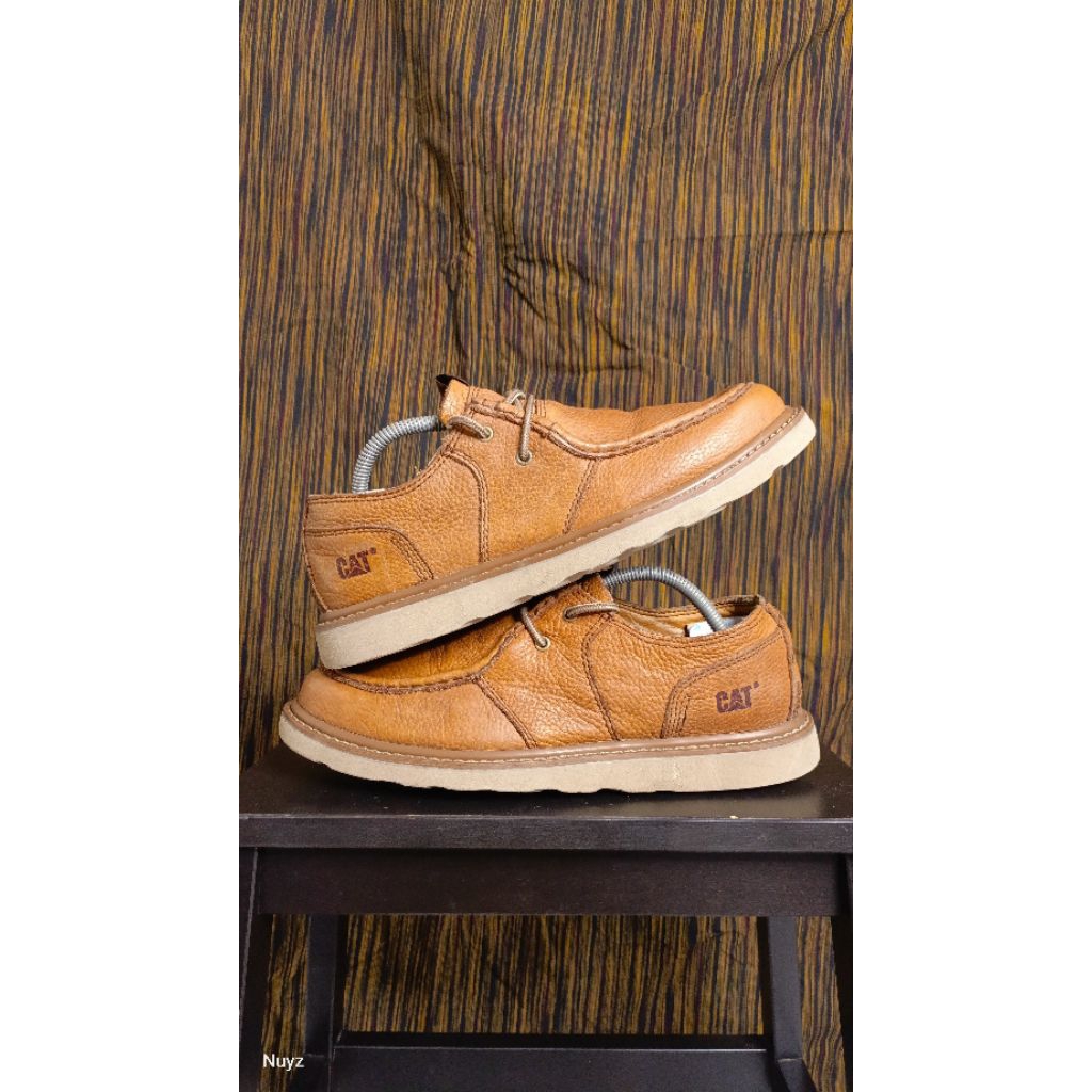 CAT LOW MOC TOE