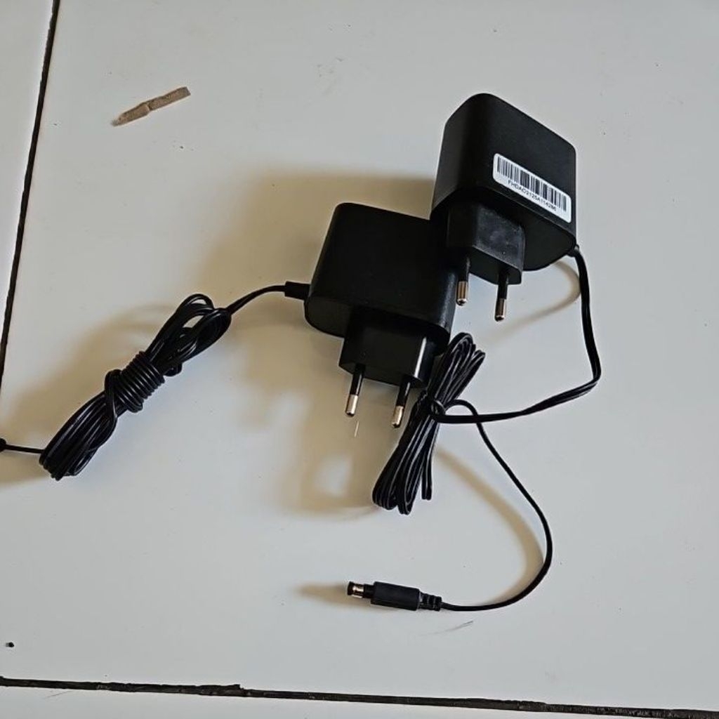 adaptor 12Volt 1,5 ampere
