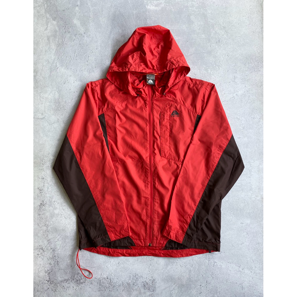 NIKE ACG Parachute Jacket Size M
