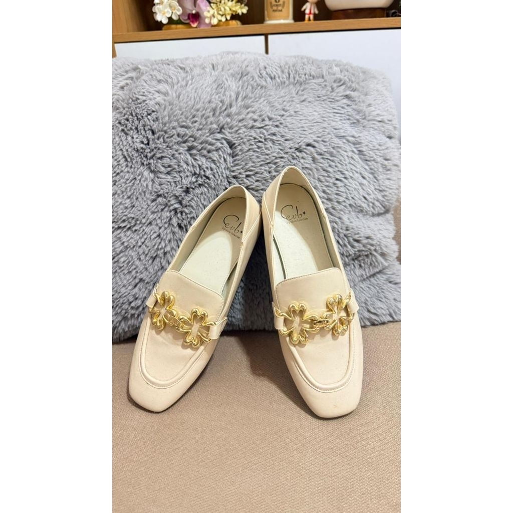 EVB sepatu By Everbest