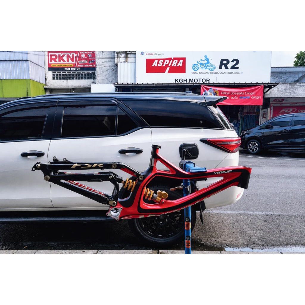 Frame Specialized S-WORKS Fact CARBON 2ND Second