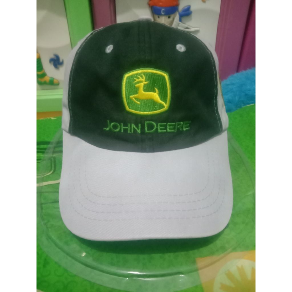 Topi john Deere