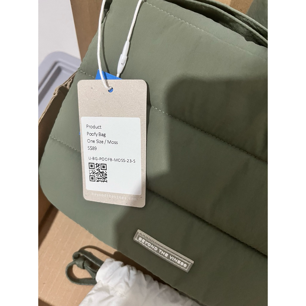 NEW BEYOND THE VINES BAG
