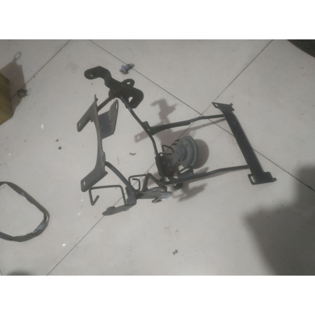 breket headlamp Vixion old