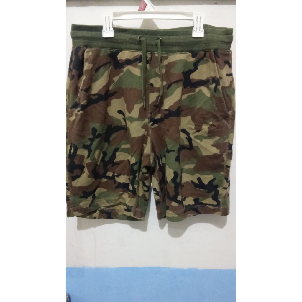 Celana Pendek GU Army